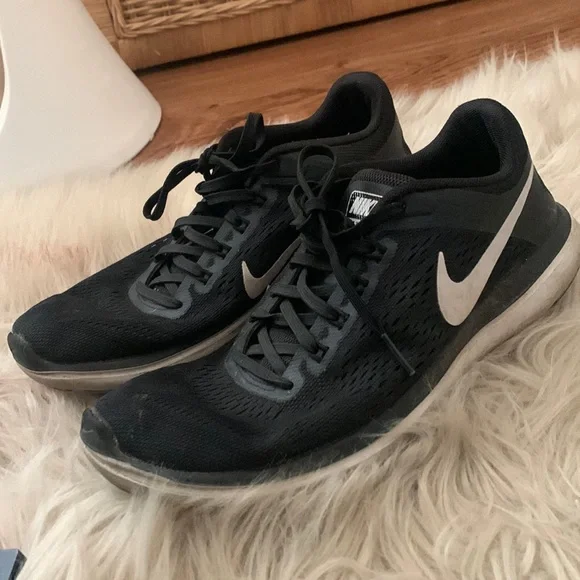 Nike Shoes Nike Free Run Rn Poshmark